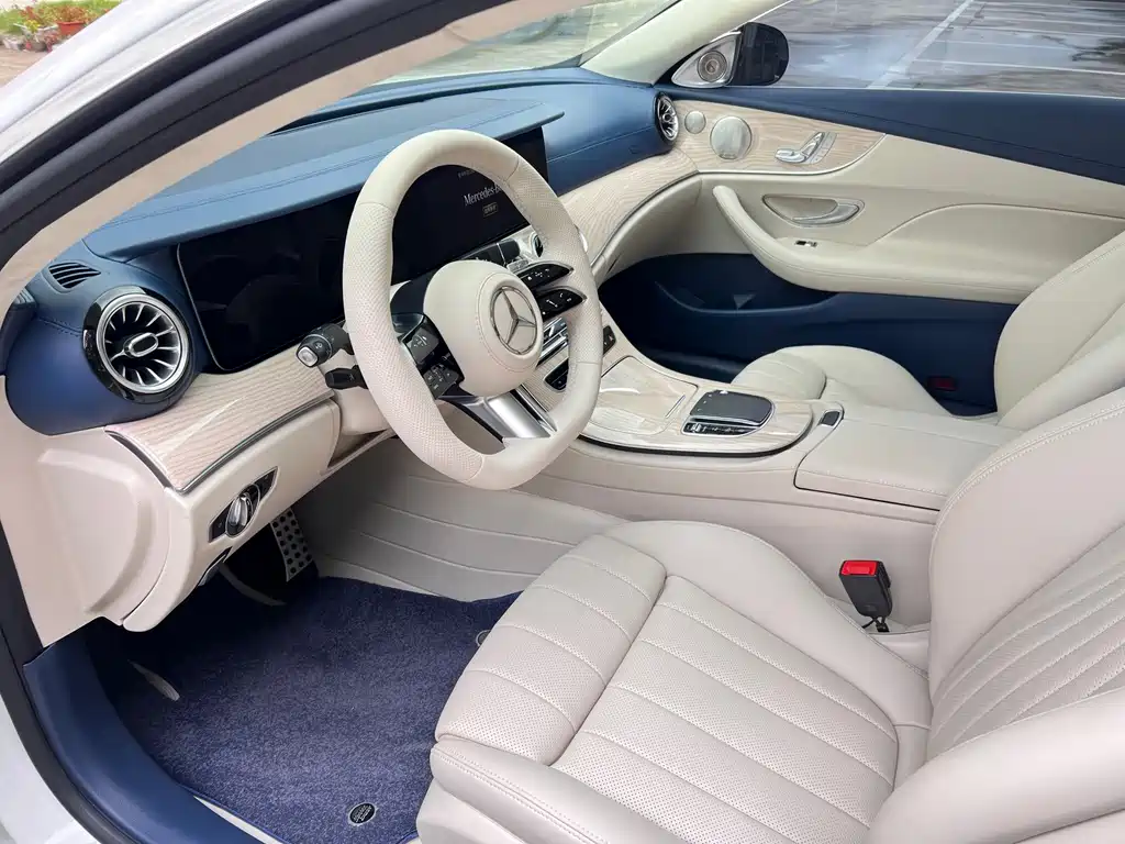 Mercedes-Benz E-Class 2023 — фото 9