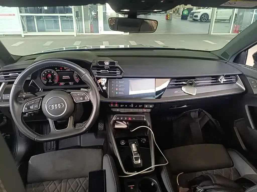 Audi A3 2023 — фото 16