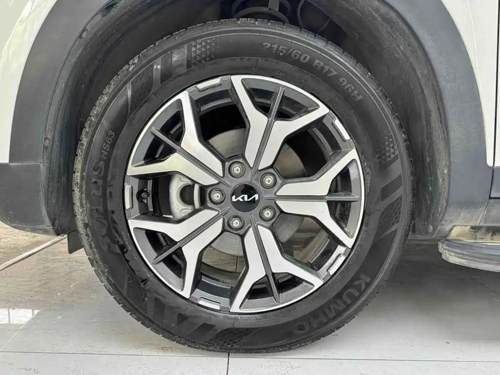 Kia KX3 2021 — фото 17