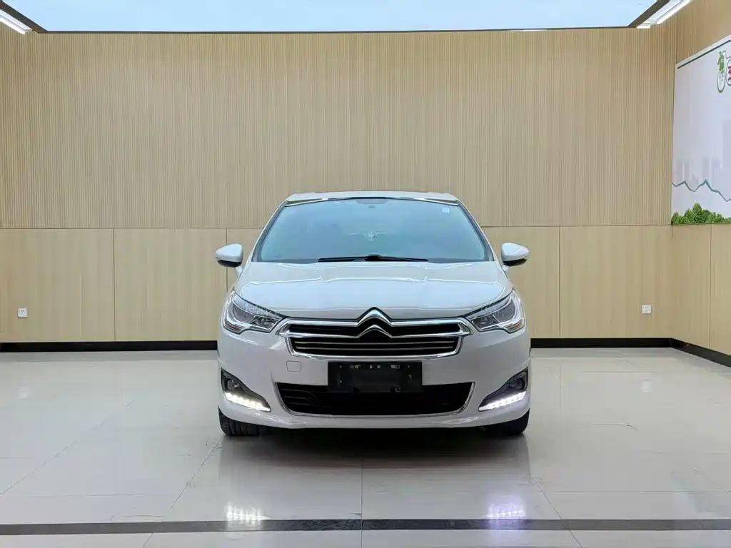 Citroën C4L 2016 — фото 3