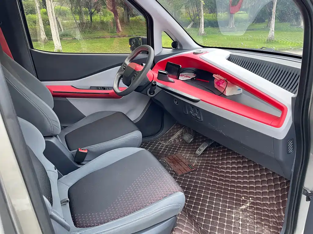 Baojun E200 2019