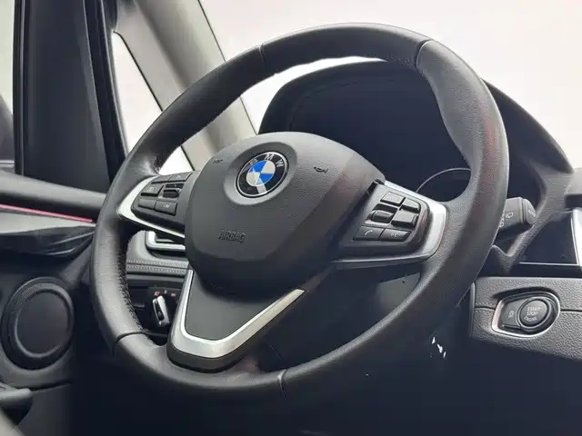 BMW 2 Series Active Tourer 2019 — фото 11