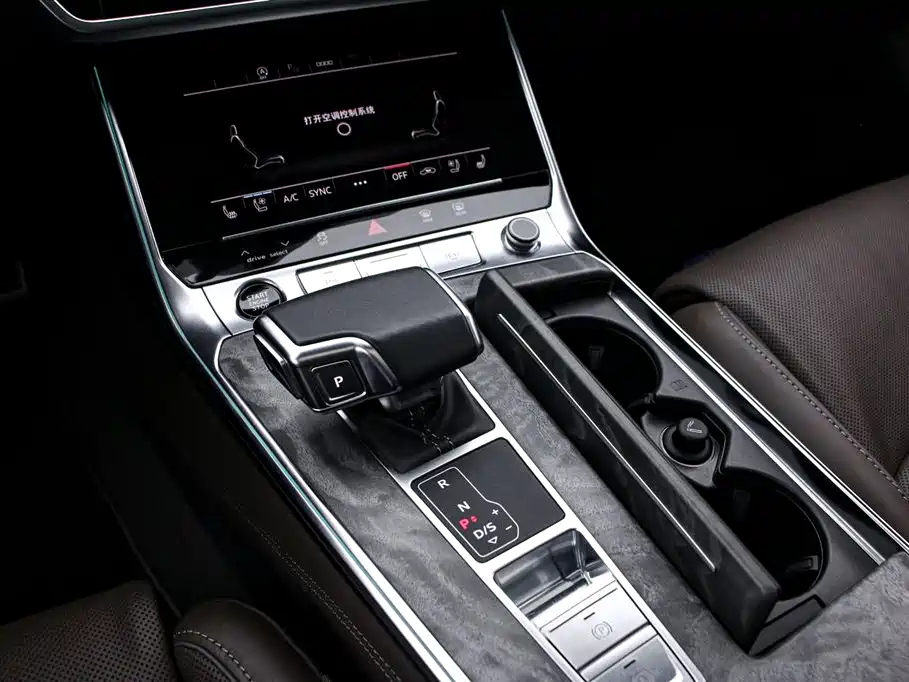 Audi A7L 2025 — фото 9