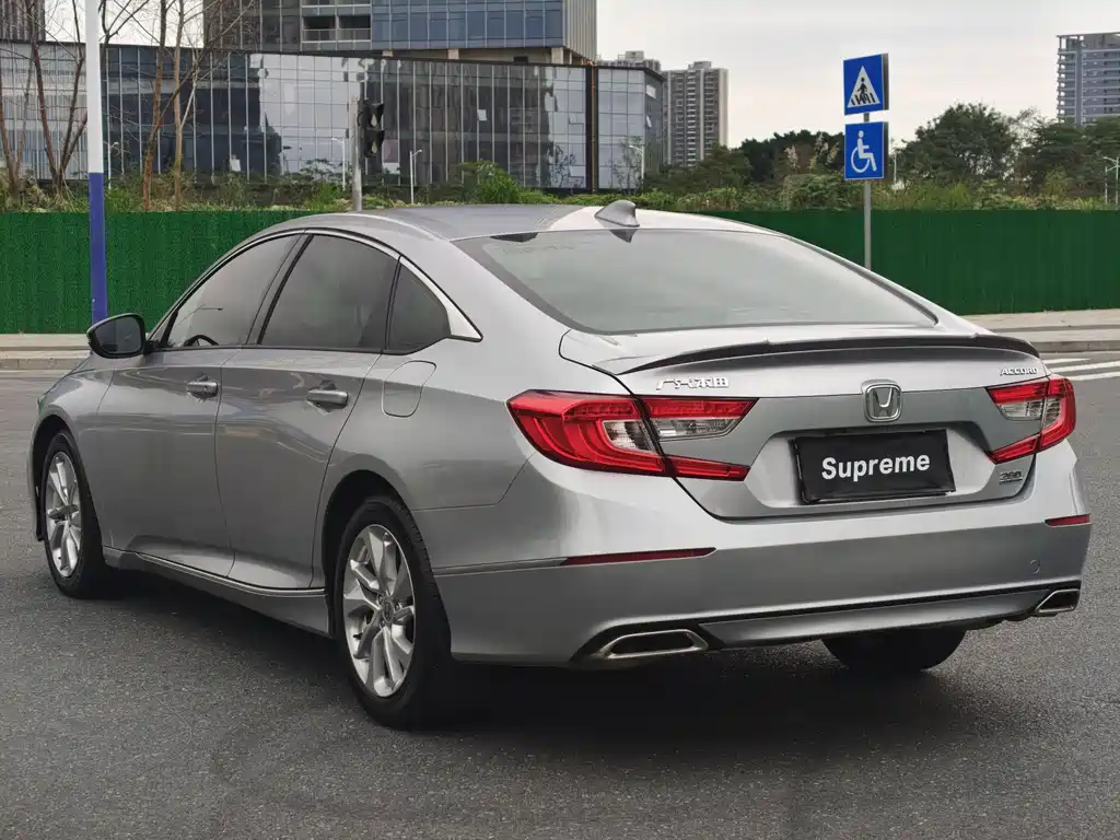 Honda Accord 2020 — фото 11