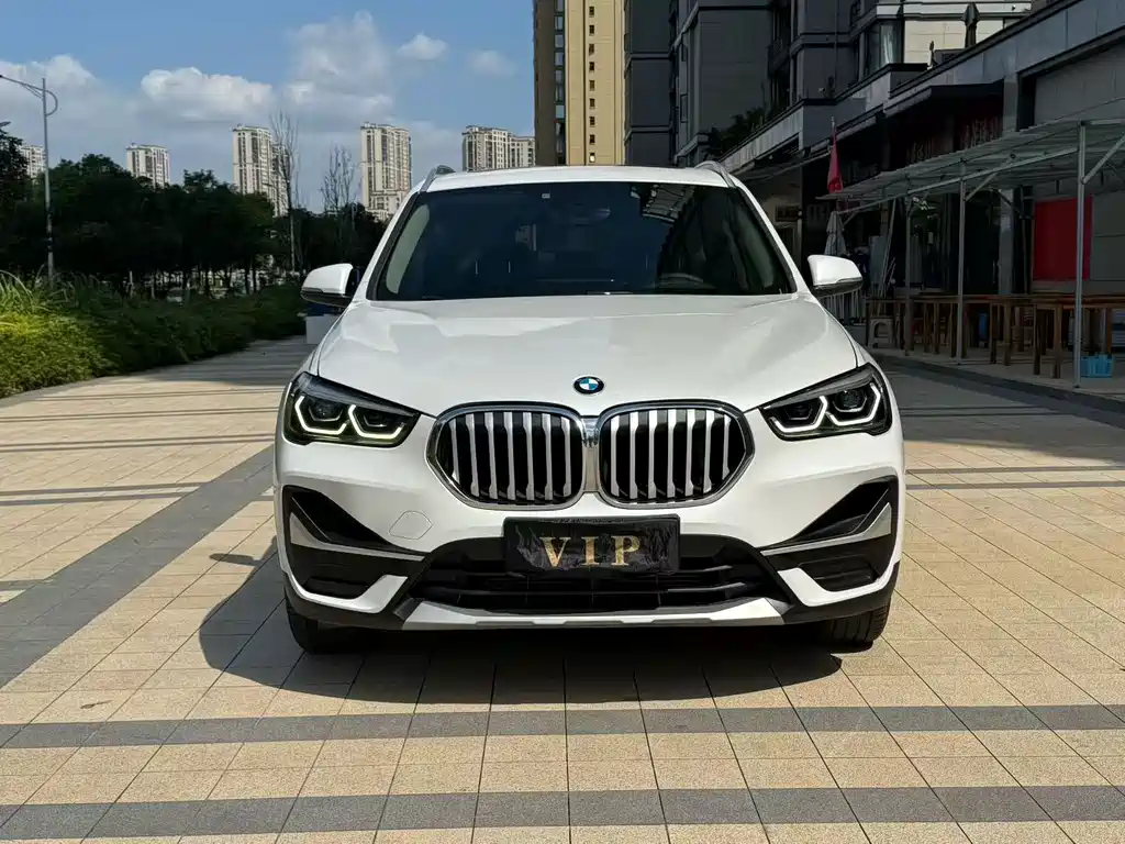BMW X1 2021 — фото 3