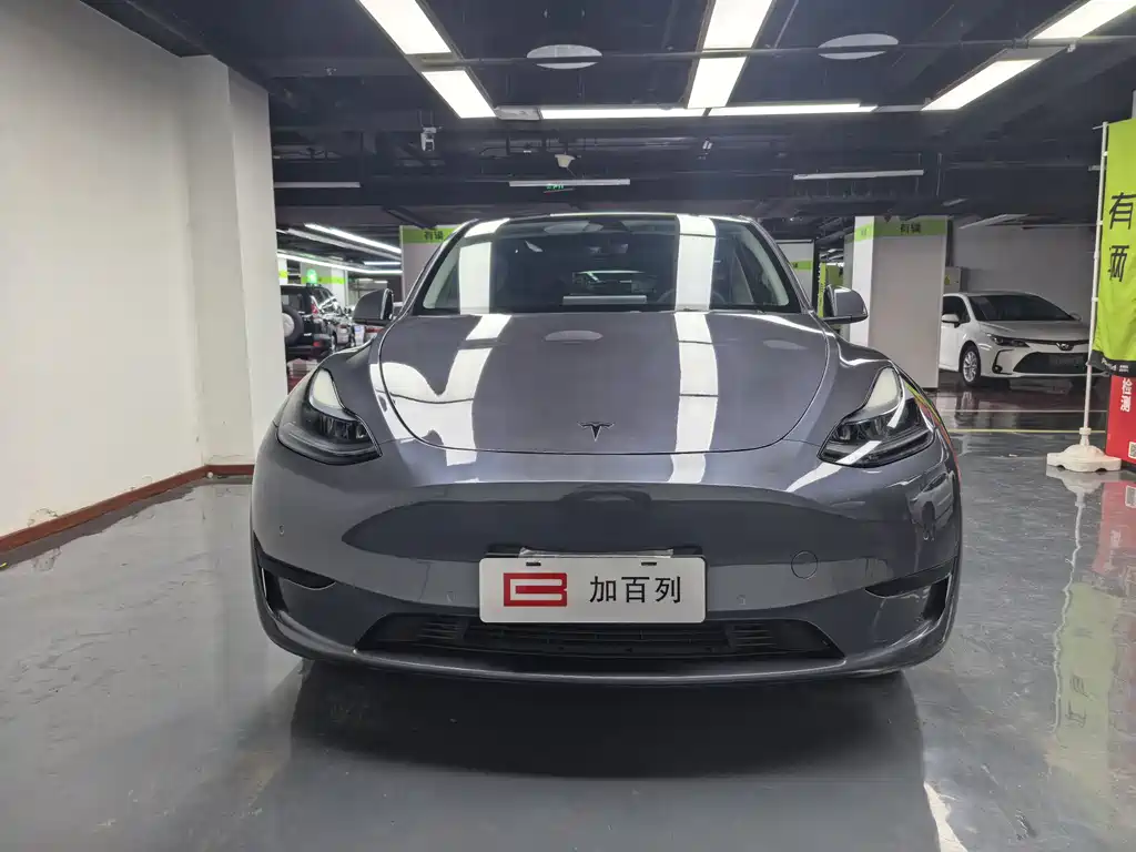 Tesla Model Y 2023 — фото 2