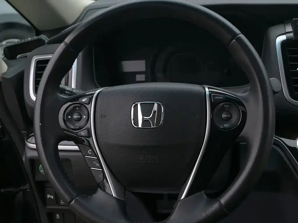 Honda Odyssey 2016 — фото 14