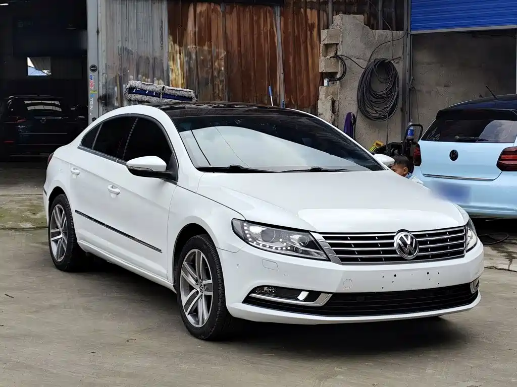Volkswagen CC 2014 — фото 11