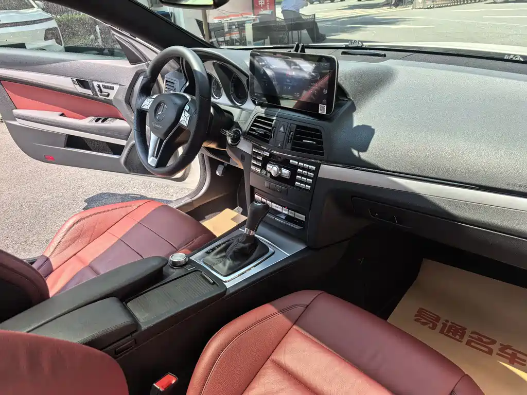 Mercedes-Benz E-Class 2013 — фото 18