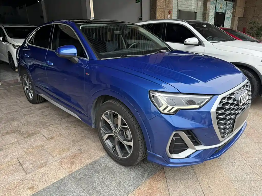 Audi Q3 Sportback 2021 — фото 16