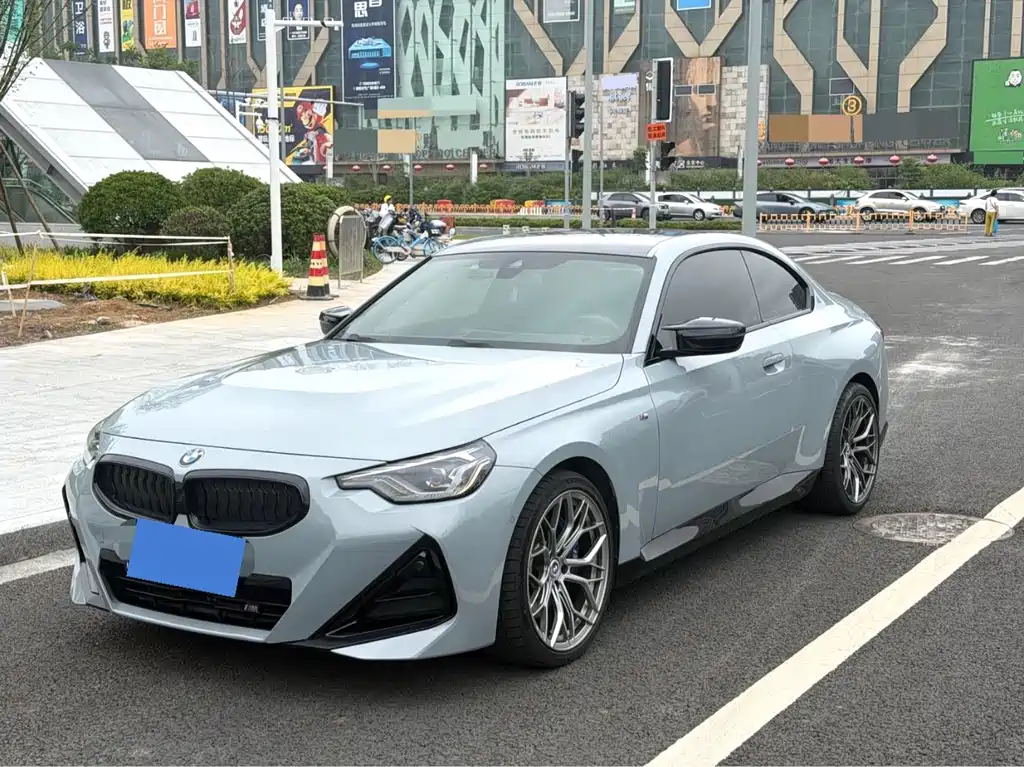 BMW M240i 2023