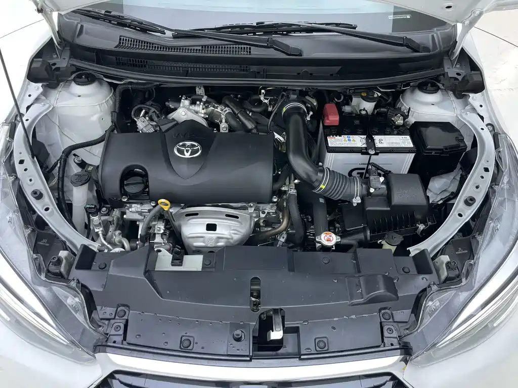 Toyota Yaris L 2023 — фото 31