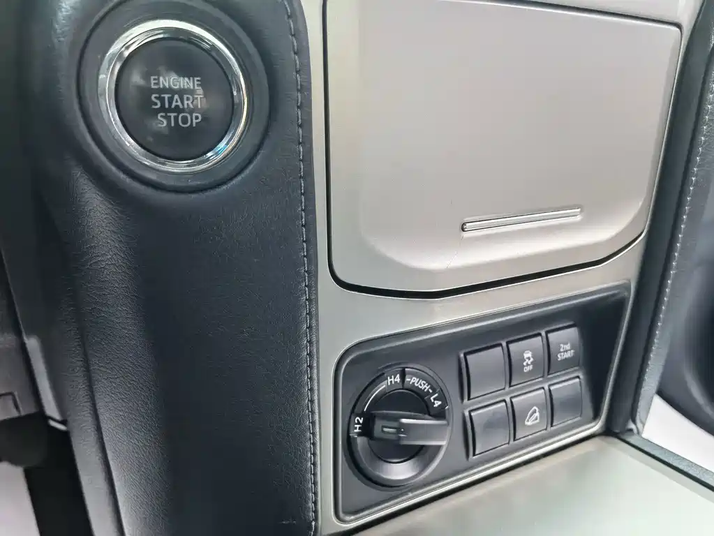 Toyota Prado 2018 — фото 12