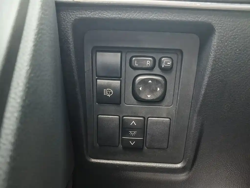 Toyota Prado 2018 — фото 15