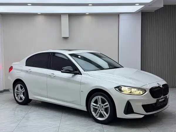 BMW 1 Series 2022