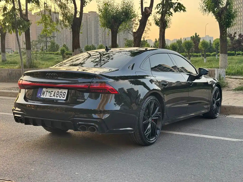 Audi A7L 2023 — фото 7