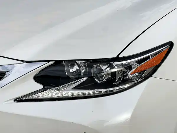 Lexus ES 2017