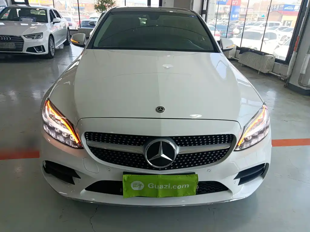 Mercedes-Benz C-Class 2020