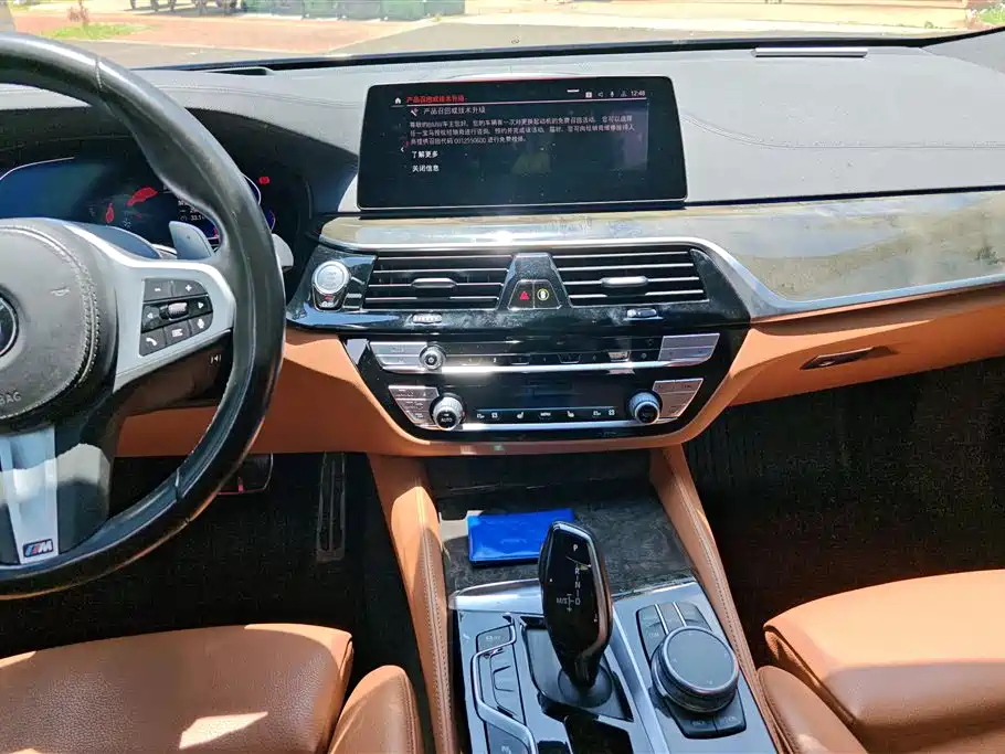 BMW 6 Series GT 2020 — фото 13