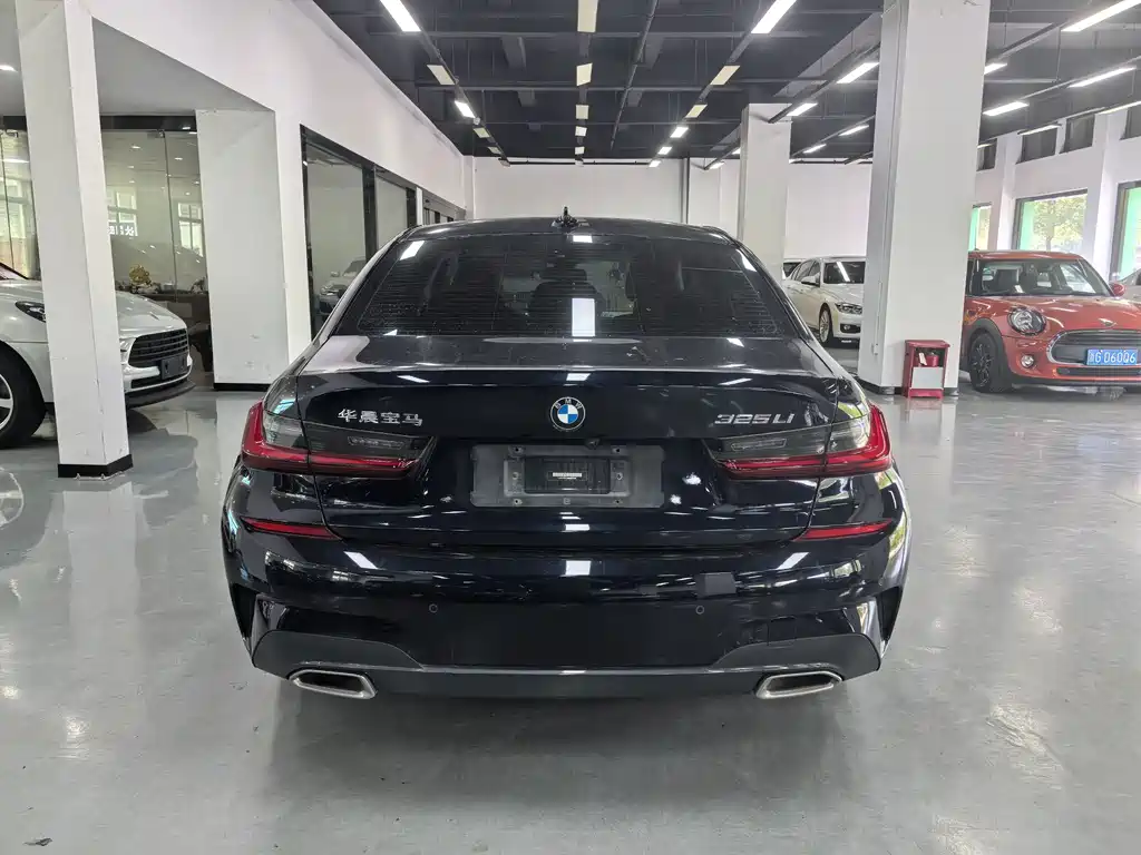 BMW 3 Series 2022