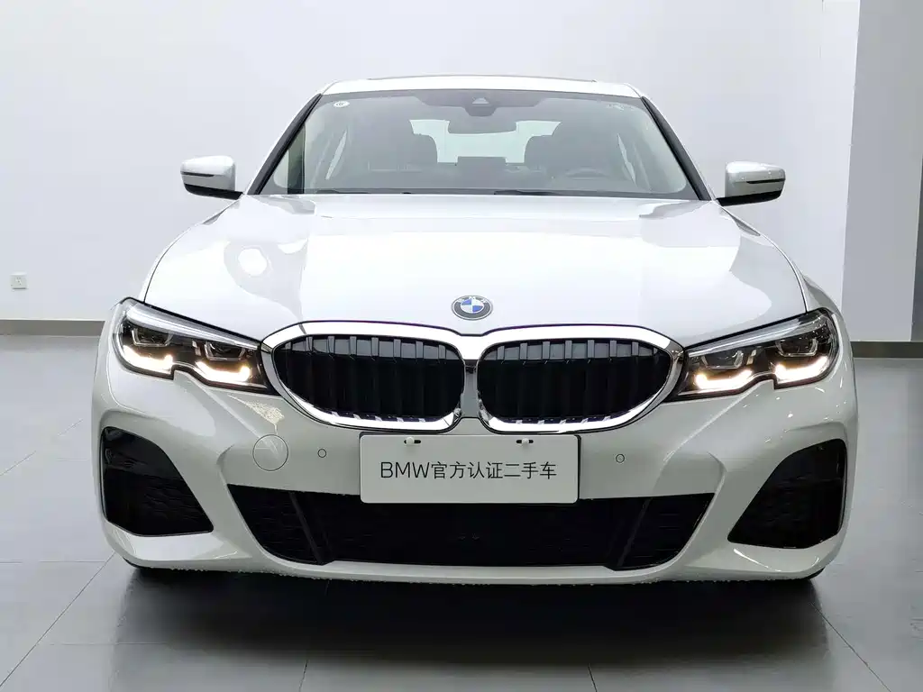 BMW 3 Series 2022