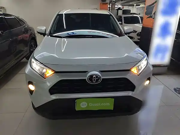 Toyota RAV4 2021