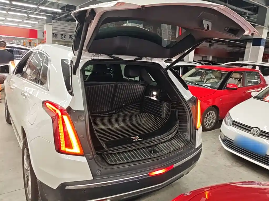 Cadillac XT5 2020 — фото 19