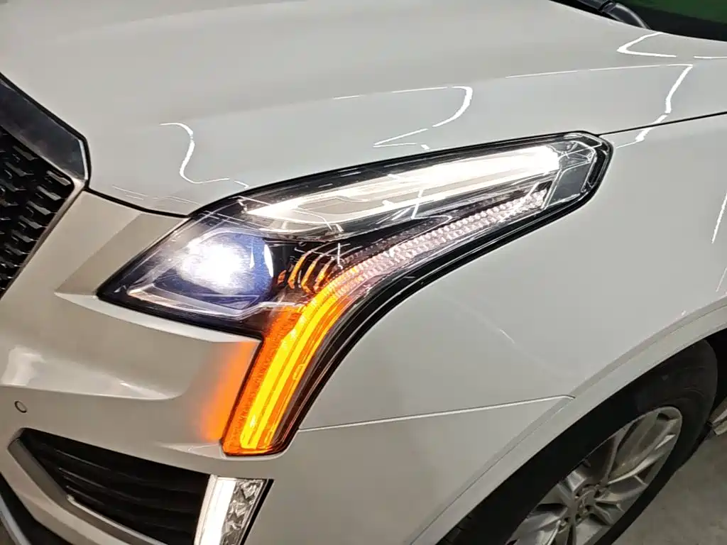 Cadillac XT5 2020 — фото 24