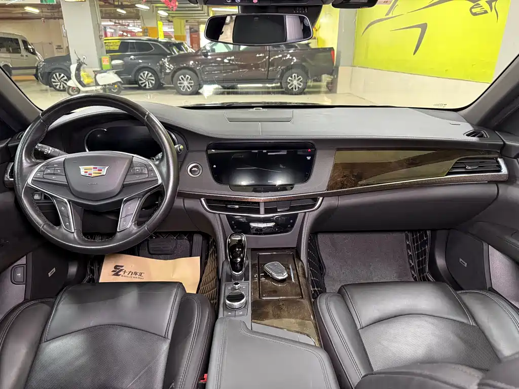 Cadillac CT6 2023 — фото 12