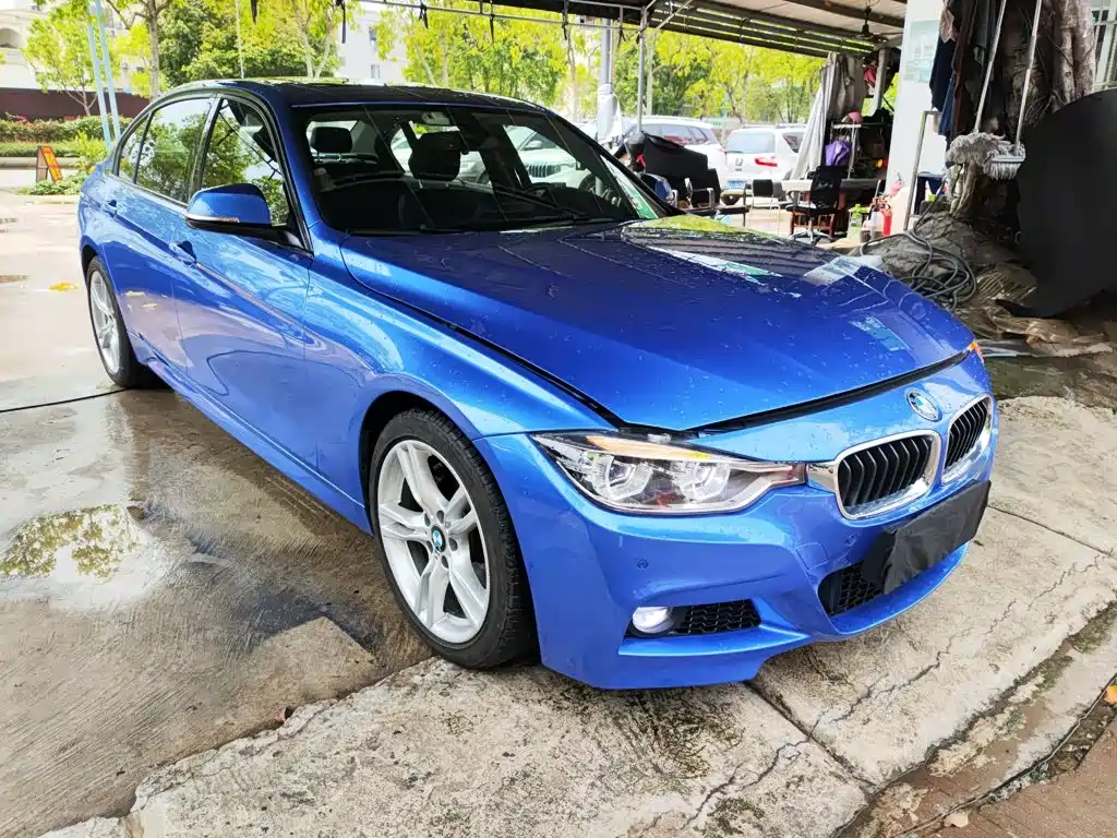 BMW 3 Series 2017 — фото 25