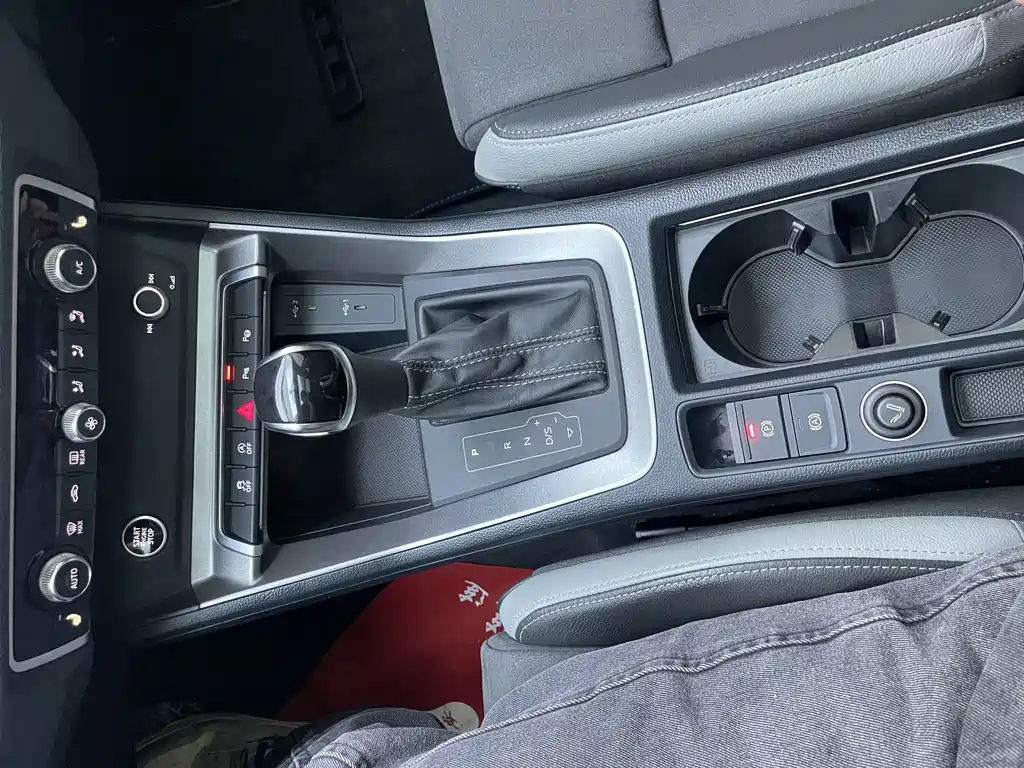 Audi Q3 2022 — фото 10