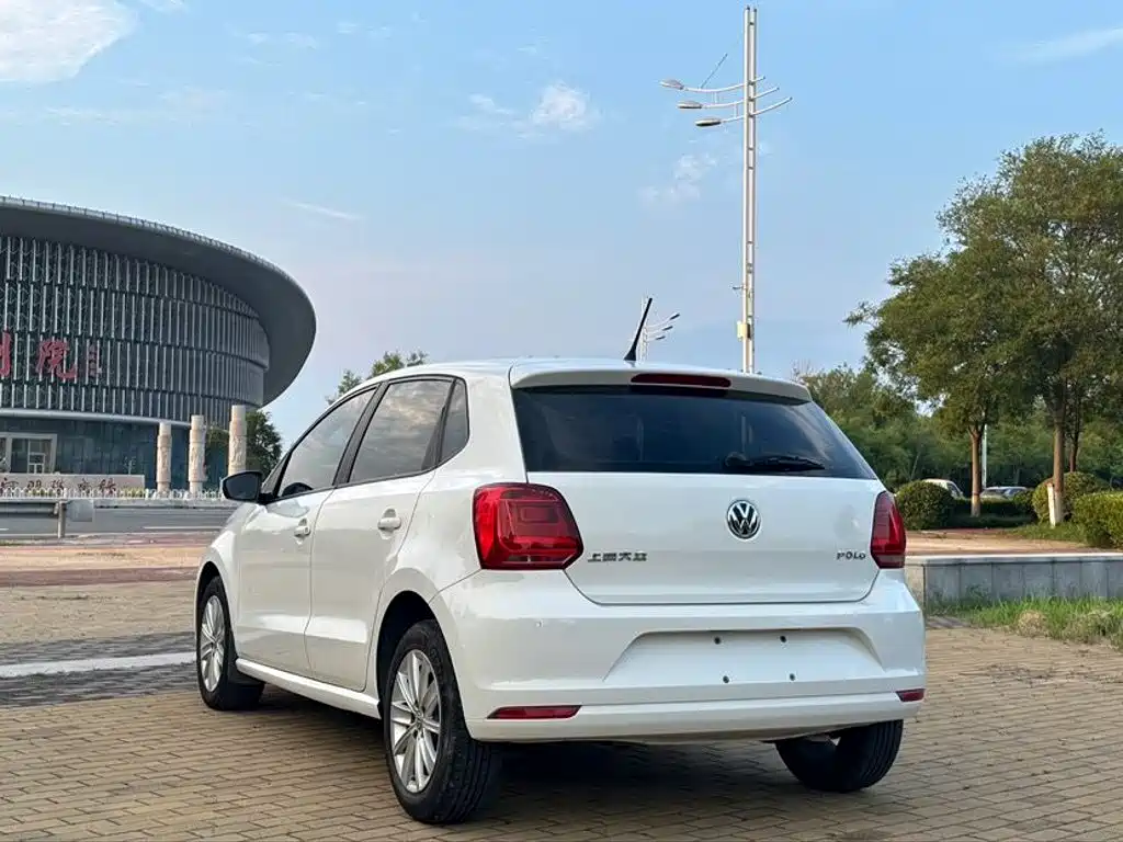 Volkswagen Polo 2016