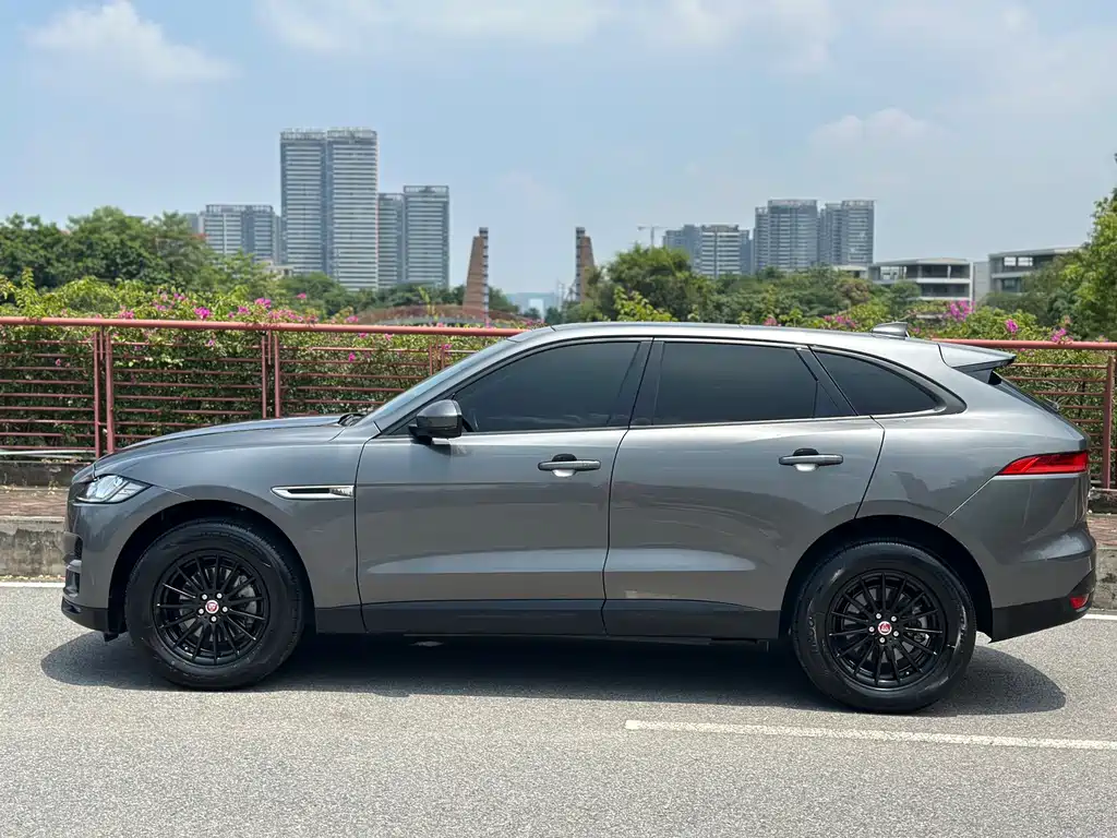 Jaguar F-PACE 2017 — фото 4