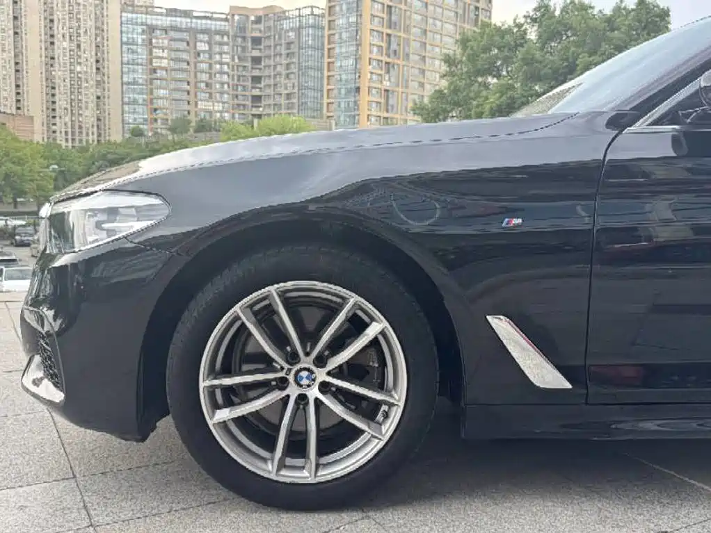 BMW 5 Series 2020