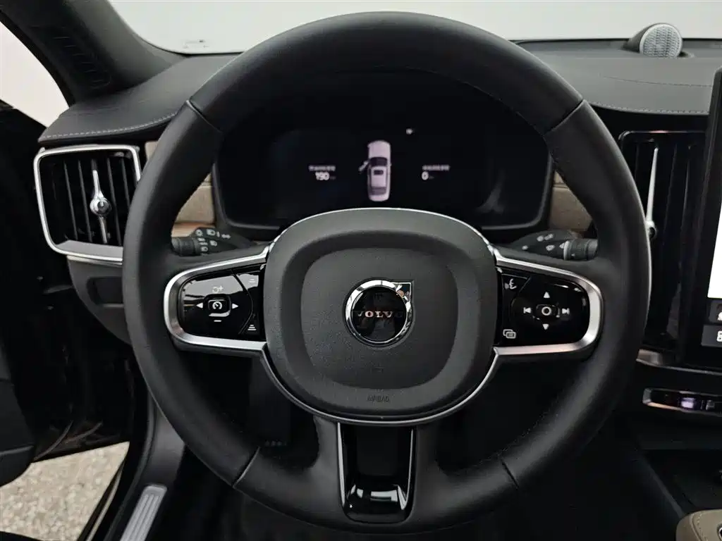 Volvo S90 PHEV 2025 — фото 9