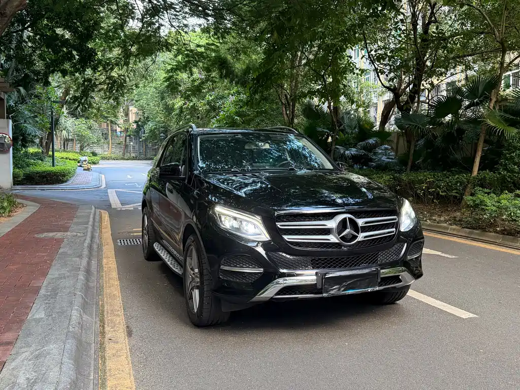 Mercedes-Benz GLE 2016