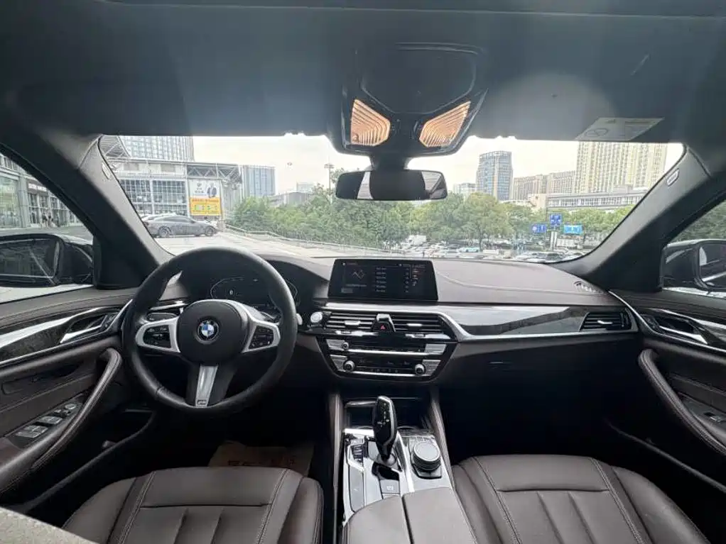 BMW 5 Series 2020