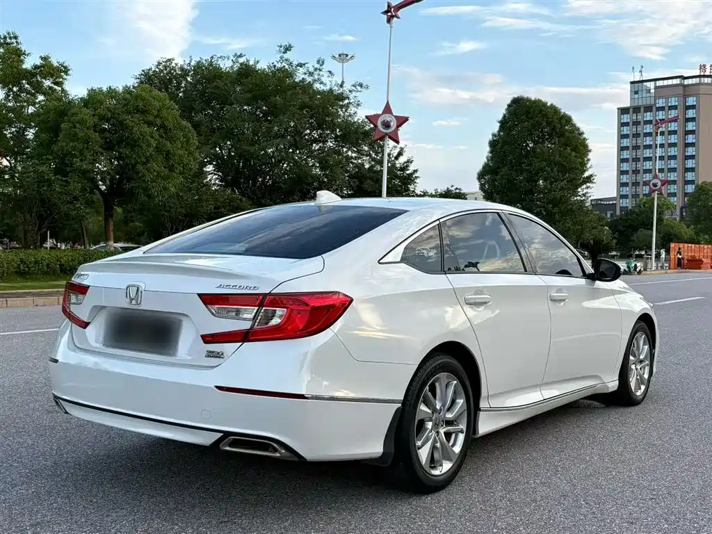 Honda Accord 2021 — фото 7