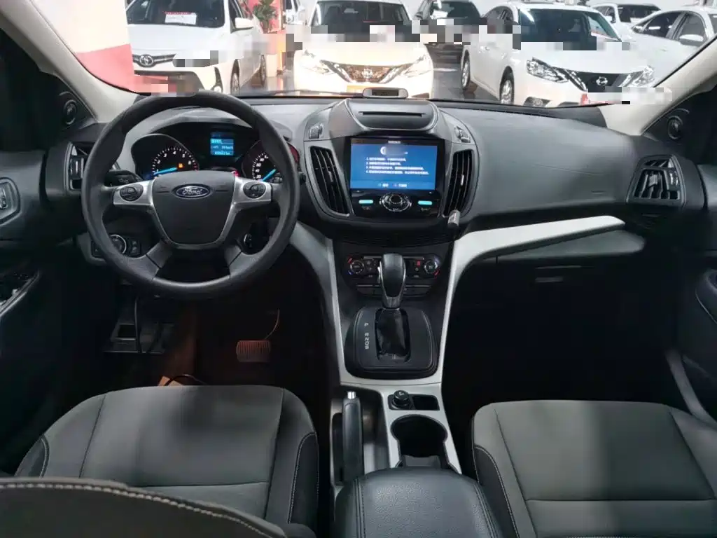 Ford Kuga 2016 — фото 10
