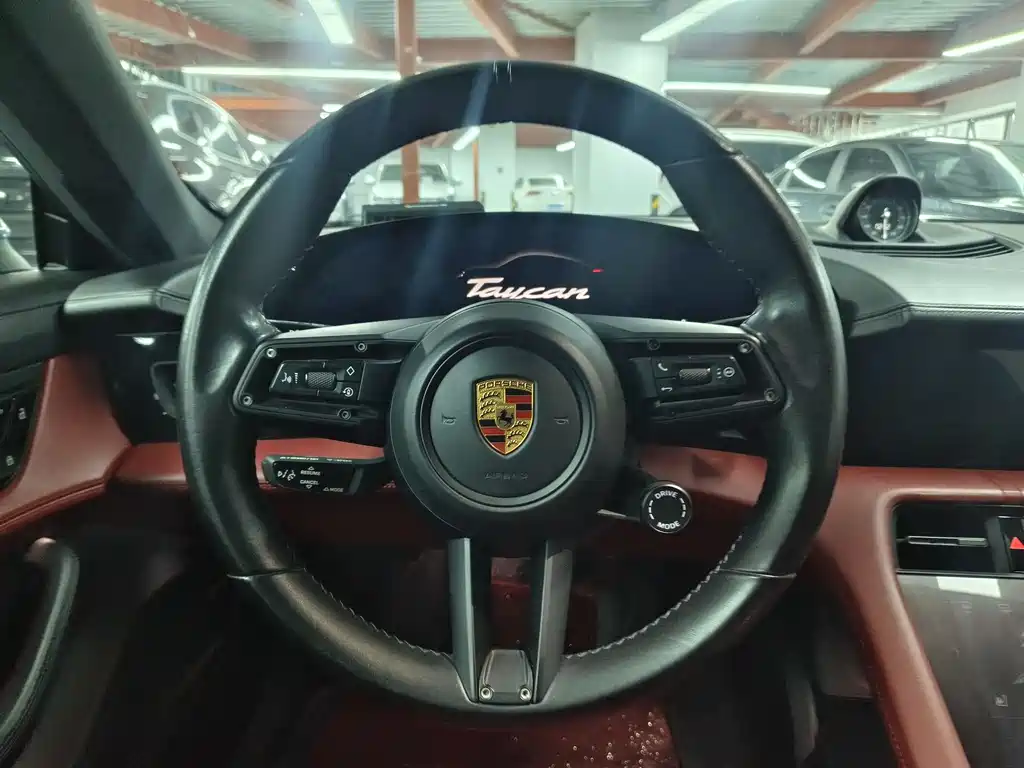 Porsche Taycan 2021 — фото 9