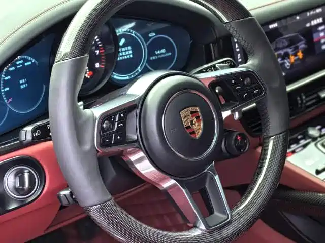 Porsche Cayenne 2019 — фото 7