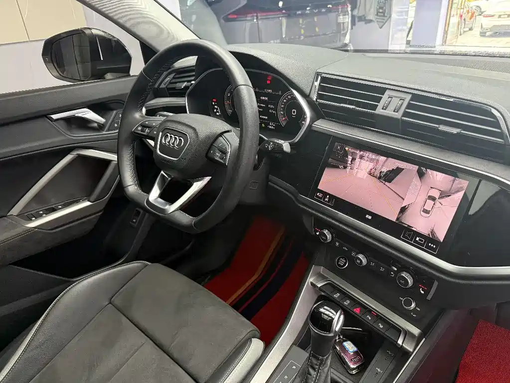 Audi Q3 2023 — фото 20
