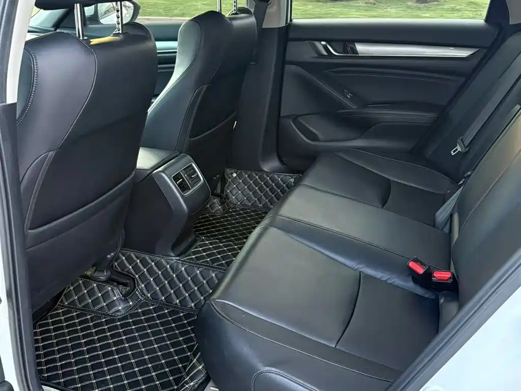 Honda Accord 2021 — фото 17