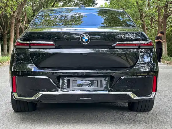 BMW 7 Series 2025