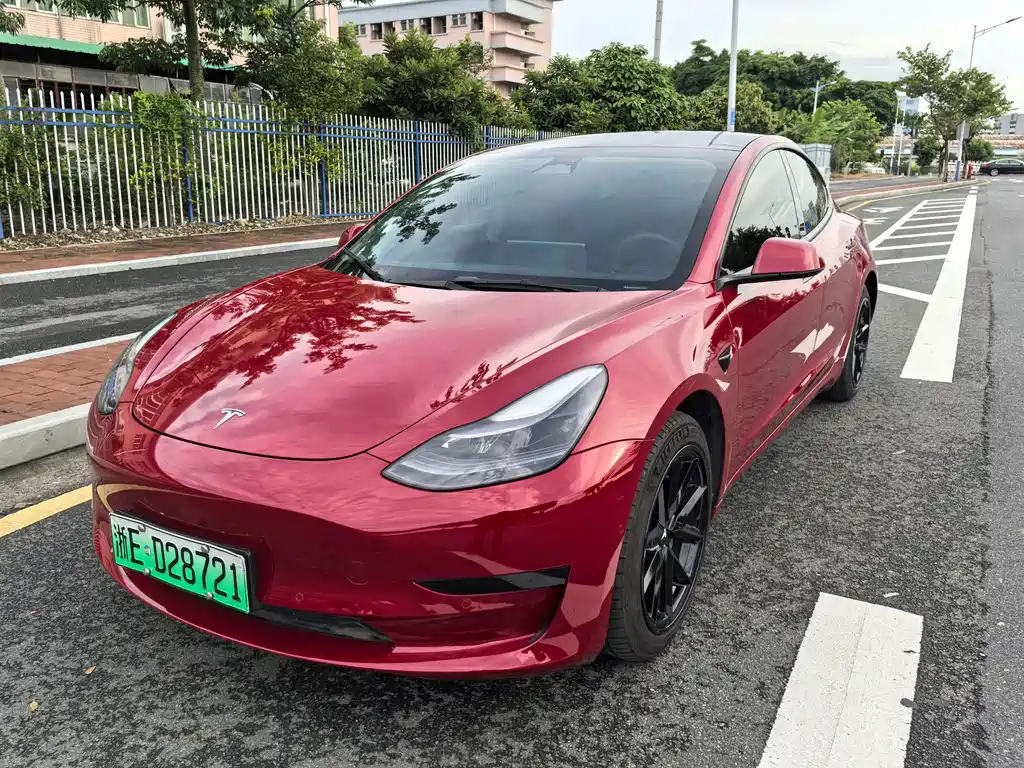Tesla Model 3 2022 — фото 1