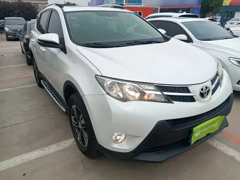 Toyota RAV4 2016 — фото 4