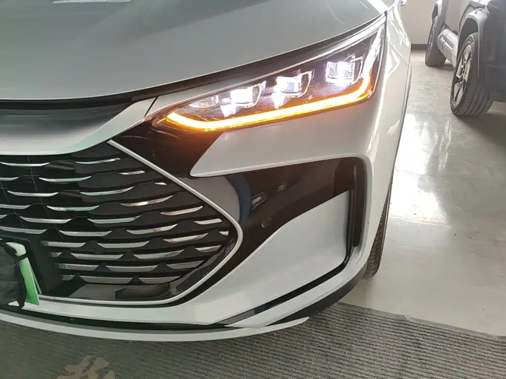 BYD Tang New Energy 2023 — фото 24