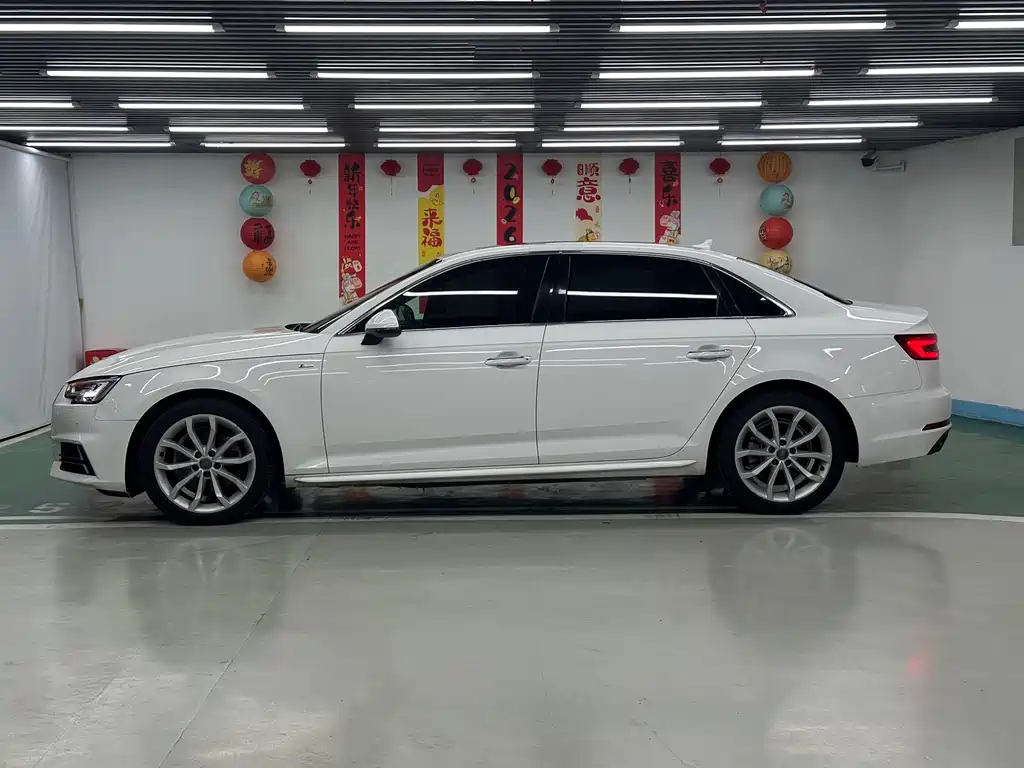 Audi A4L 2017 — фото 4