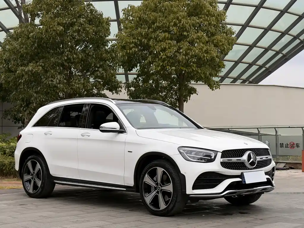 Mercedes-Benz GLC 2023 — фото 3