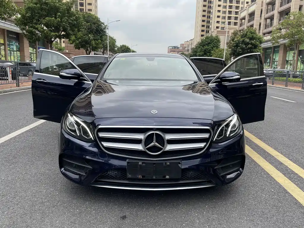 Mercedes-Benz E-Class 2018 — фото 17